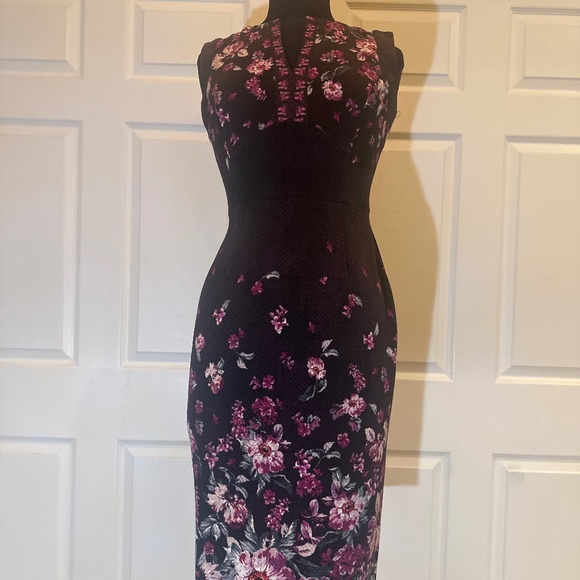 Dress - Picture 1 of 12